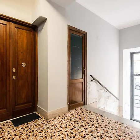 Apartamento Lovely Studio Flat 2 Metro Stops From Colosseum